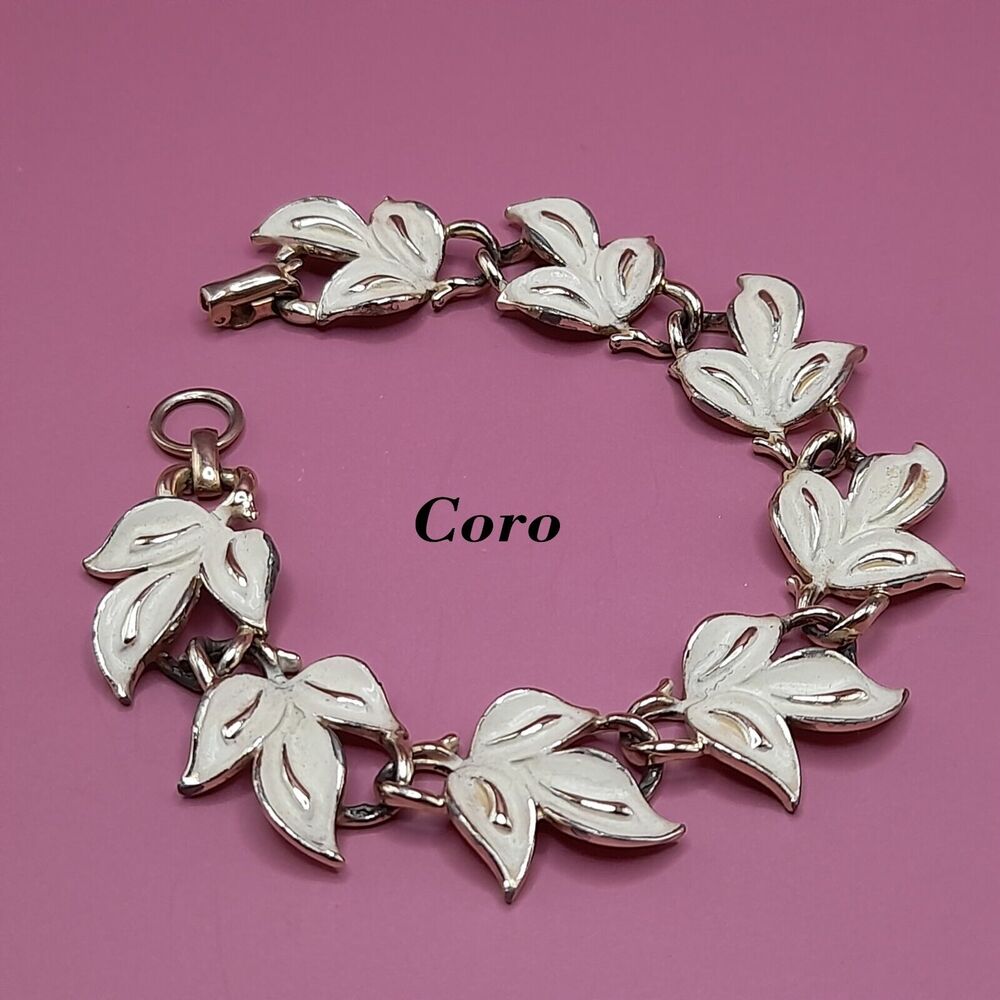 Vintage Coro White Enamel Leaf Bracelet Gold Tone 1950s Signed 7”